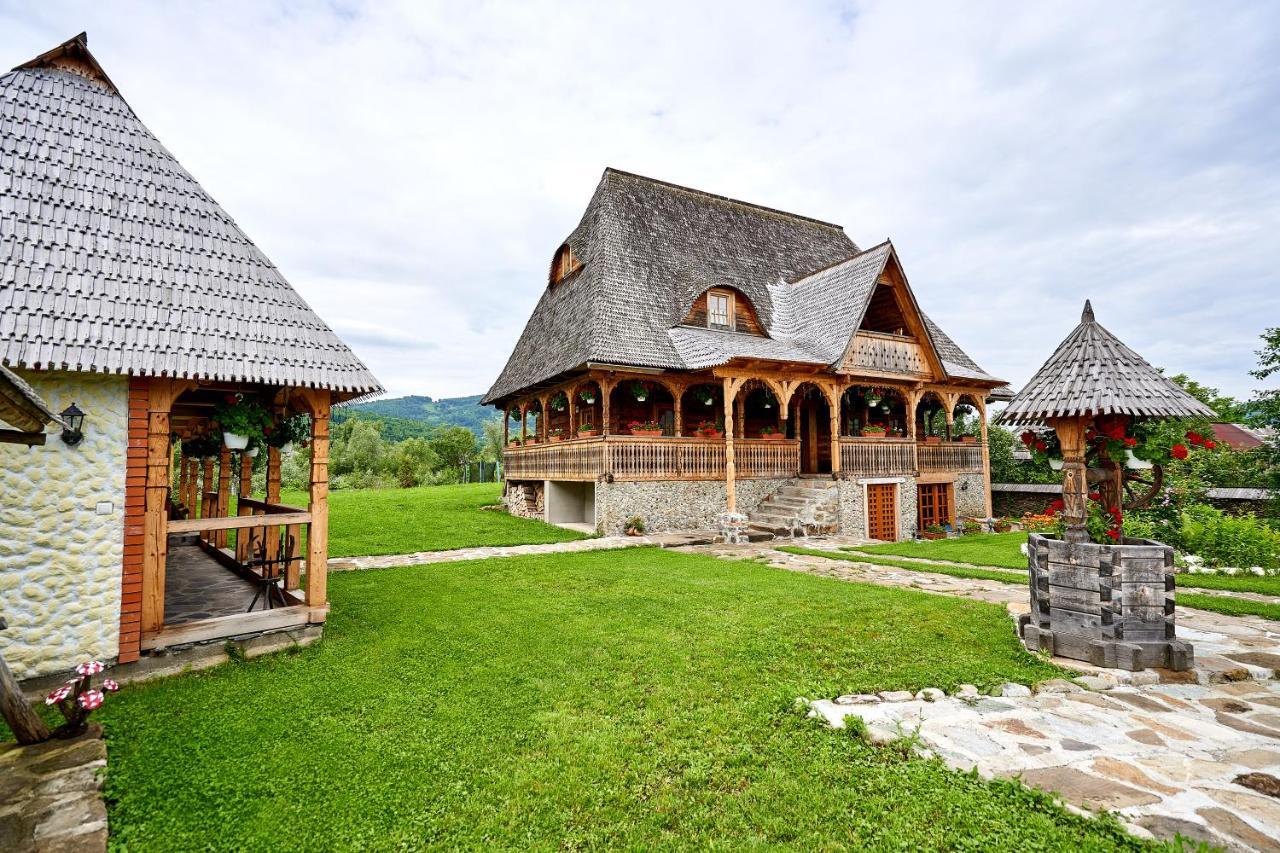 Hotel Casa Chira Vişeu de Sus Exterior foto