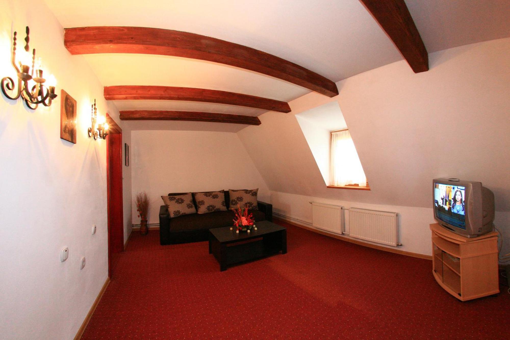 Hotel Casa Chira Vişeu de Sus Habitación foto